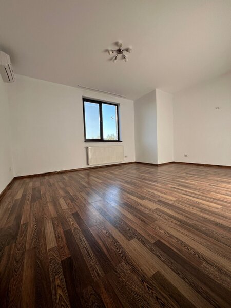 Pipera- Porsche Casa tip duplex  5 camere  Cortina North 260 mp