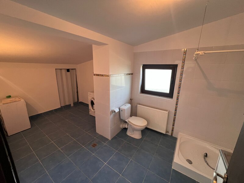 Pipera- Porsche Casa tip duplex  5 camere  Cortina North 260 mp